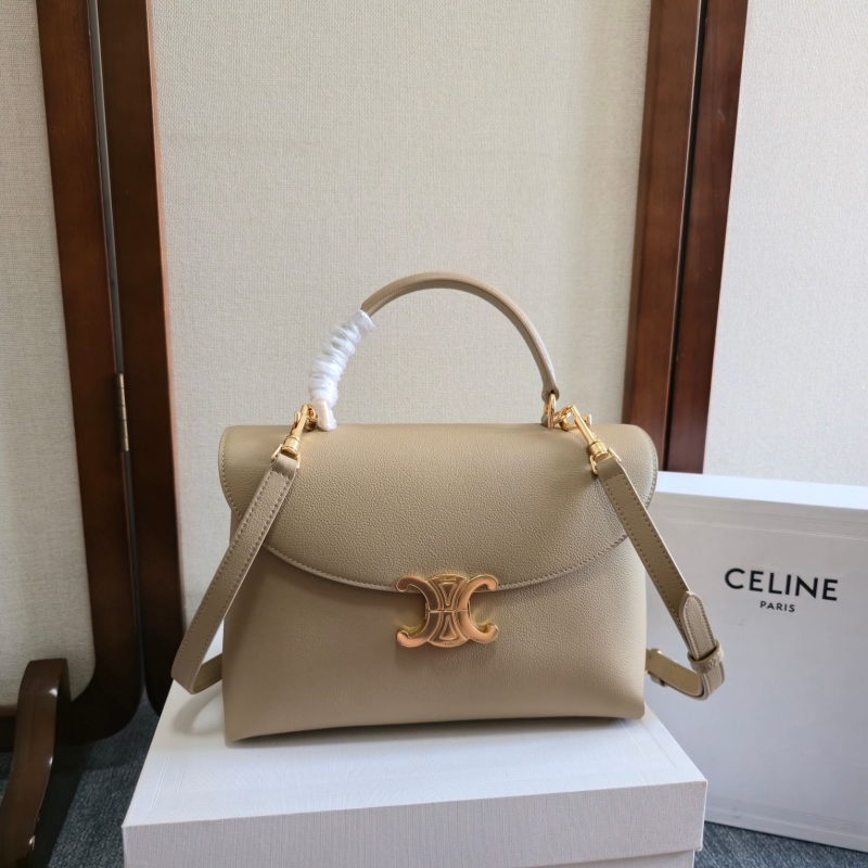 Ce1i*e kelly bags